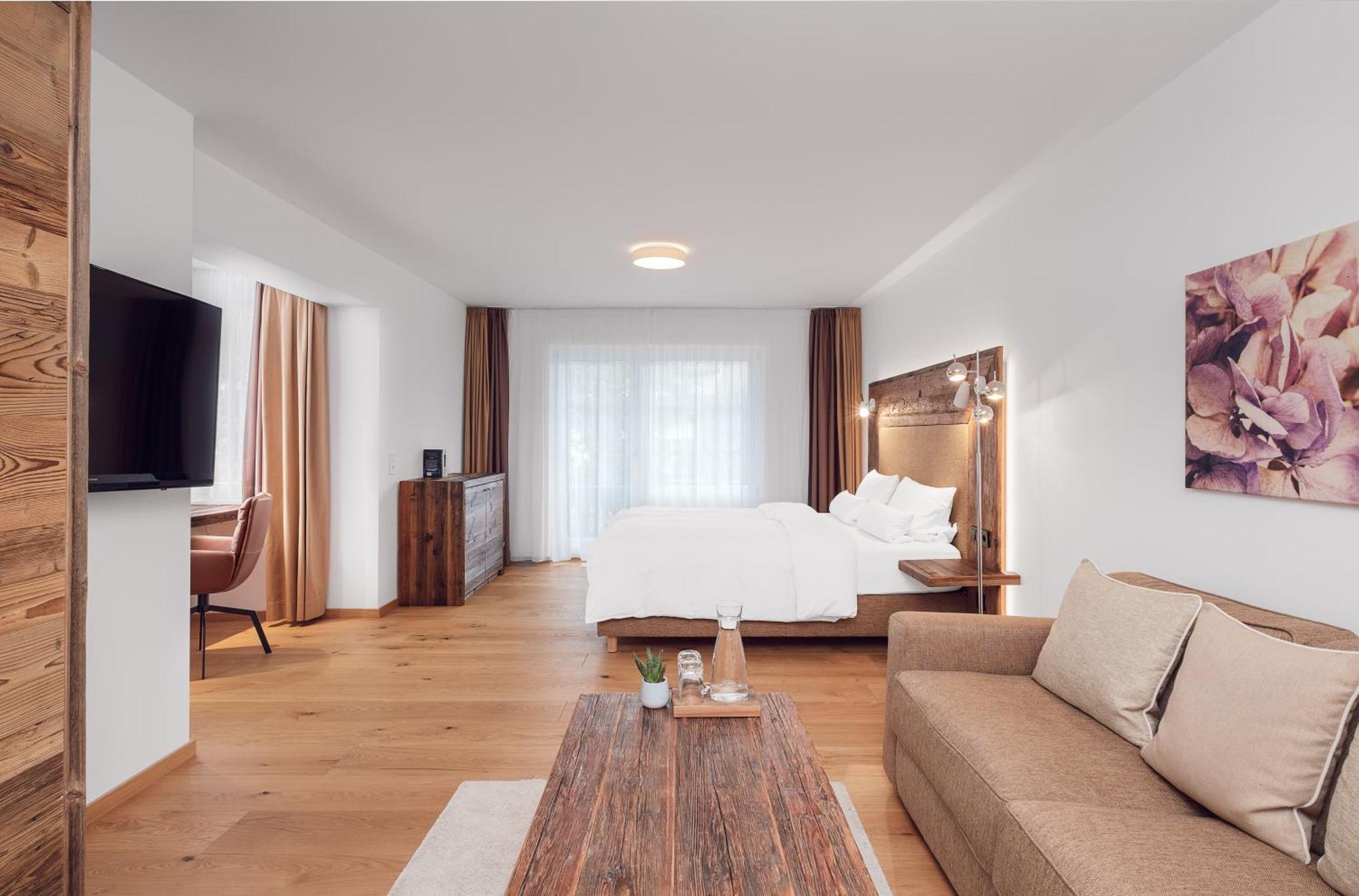 Adler Haeusern Gourmet & Spa Hotel Exterior foto